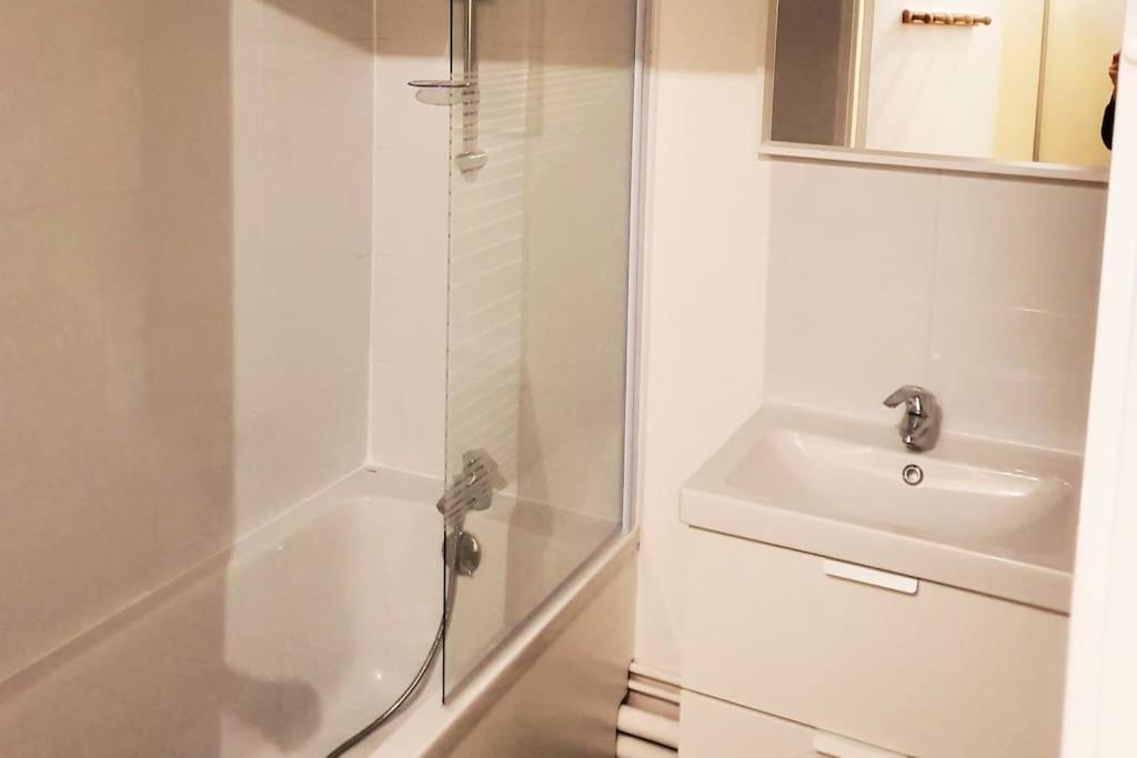 Le Jules Val - Studio Cosy En Residence + Parking + Wi-Fi Evry-Gregy-sur-Yerre Luaran gambar